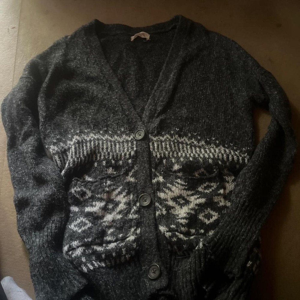 gray and white nordic pattern cardigan with